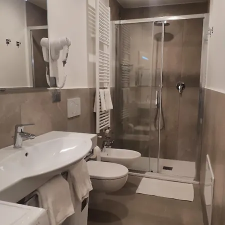 Mamma Mia Holidays - Maggiore Apartment *