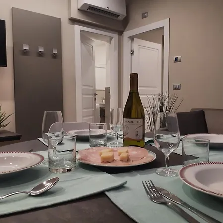 Mamma Mia Holidays - Maggiore Apartment