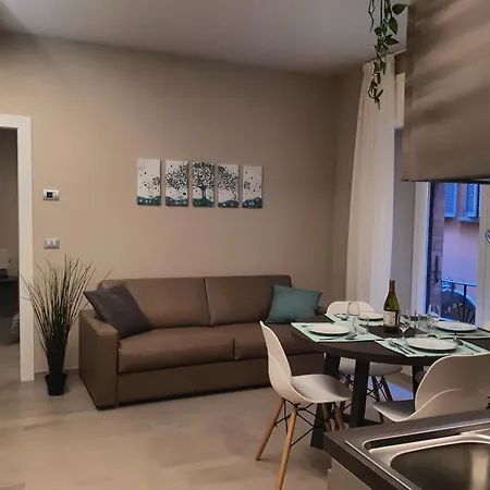 Apartment Mamma Mia Holidays - Maggiore Apartment